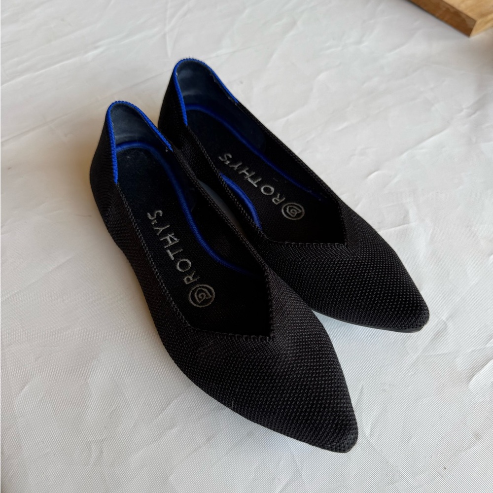Rothy's black pointed flat